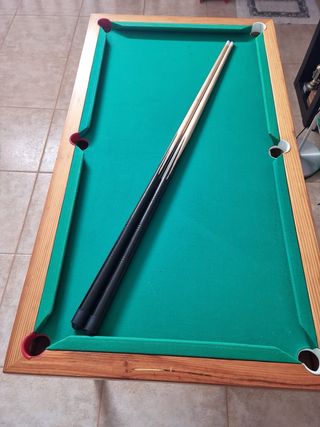 Mesa de billar de madera