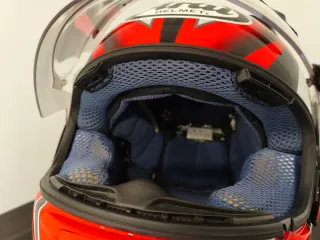 Casco Arai Talla M Rojo y Negro