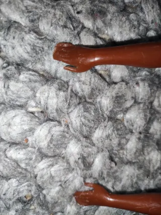 Barbie. Cara ballerina ha mani e piedi rovinati