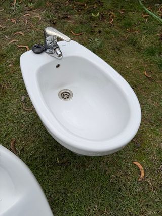 Bidé Roca con grifería