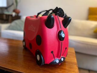 Maleta infantil Trunki roja con ruedas