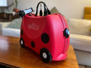 Maleta infantil Trunki roja con ruedas