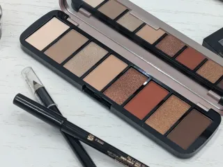 Paleta de sombras y coloretes BH Cosmetics