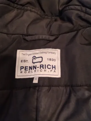 Giaccone Woolrich nero con cappuccio