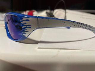 Gafas de sol azules