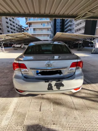 Toyota Avensis 2013