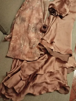 Conjunto fiesta mujer oro y rosa