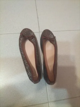 2x1 Manoletinas Marrones y Doradas