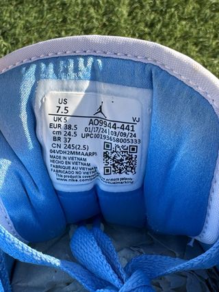 Nike Air Jordan 1 Low UNC