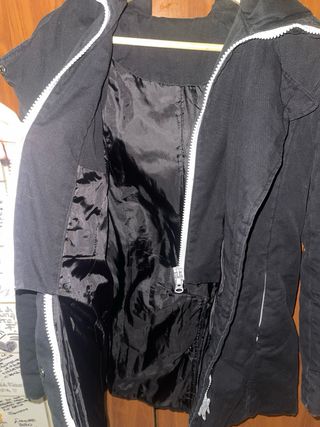 Cappotto uomo nero con cappuccio