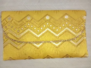 Bolsos de fiesta artesanales de varios colores