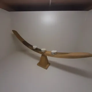 Portacandele decorativo in legno