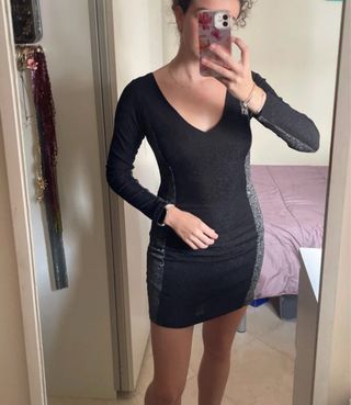 Vestido negro con brillos plateados