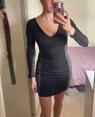 Vestido negro con brillos plateados