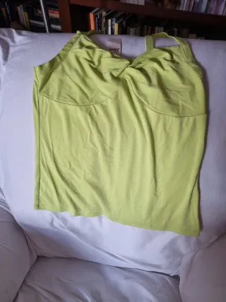 Pijama corto amarillo y morado