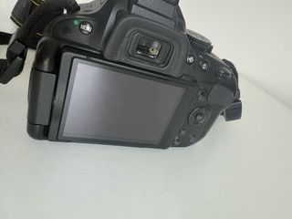 Cámara Nikon D5100 + 2 objetivos 18-55 y 55-200