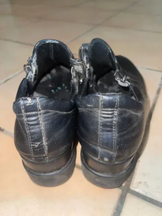 Stivaletti neri donna con zip