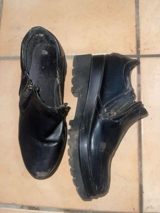 Stivaletti neri donna con zip