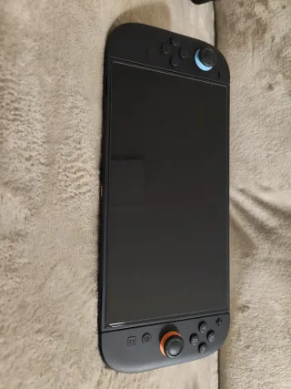 Nintendo Switch + 2 Giochi + Custodia + Scatola