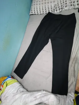 Pantalón Up Negro Básico