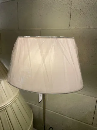 Pannelli per lampade: bianchi, grigi e neri