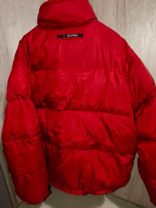 Chaqueta Alpha Industries Puffer Roja