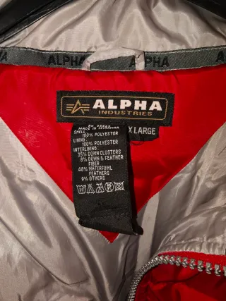 Chaqueta Alpha Industries Puffer Roja