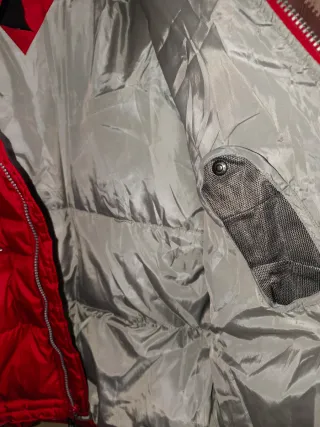 Chaqueta Alpha Industries Puffer Roja