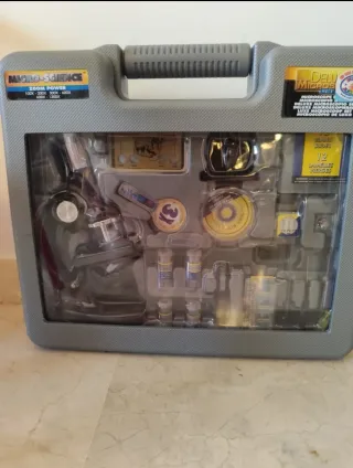 Microscopio Micro-Science con accesorios