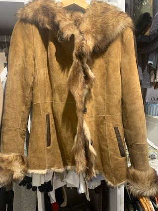 Chaquetón piel ovino beige y marrón