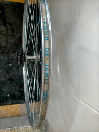 Rueda trasera bicicleta con piñonera