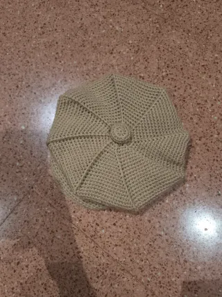 Gorra de punto beige