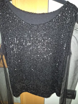 Top lentejuelas negro mangas tul