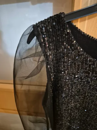 Top lentejuelas negro mangas tul