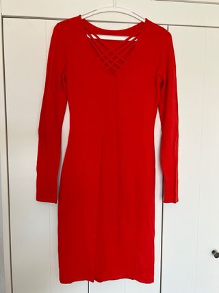Vestido rojo con pedrería, S-M