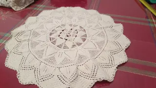 Centrotavola merletto cotone 43x43cm fatto a mano