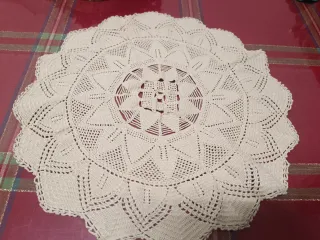 Centrotavola merletto cotone 43x43cm fatto a mano