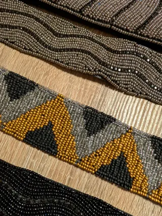 Cinture elastiche con strass regolabili