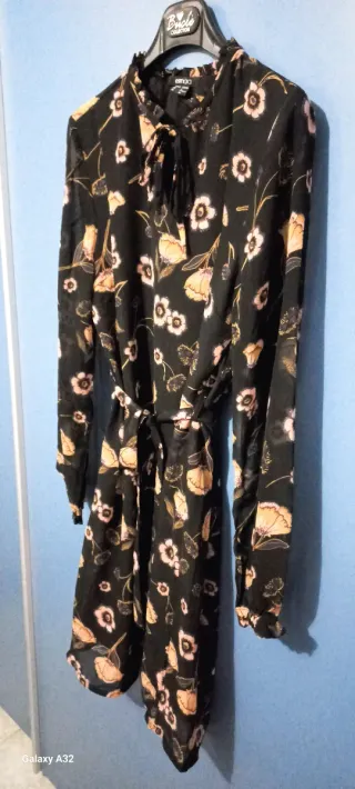 Vestito Esmara nero floreale taglia Eur 36