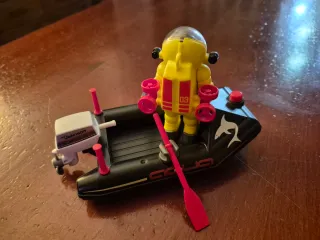 Buzo y lancha Playmobil