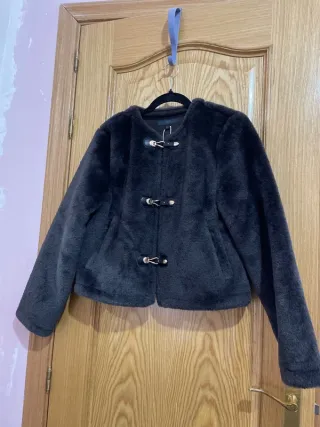 Chaqueta pelo Zara negra