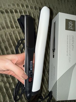 Plancha ghd platinum+ blanca como nueva