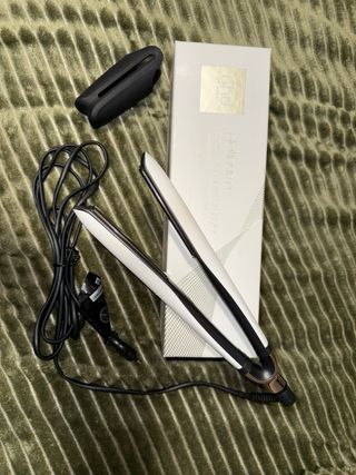 Plancha ghd platinum+ blanca como nueva