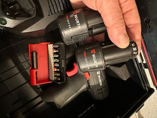 Atornillador Wurth BS 12A con cargador y batería