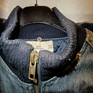 Giubbotto denim con cappuccio