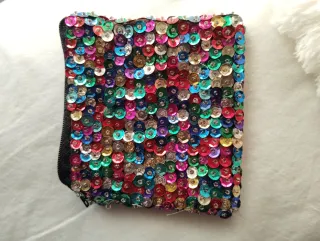 Monedero lentejuelas multicolor