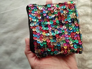 Monedero lentejuelas multicolor