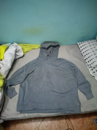 Sudadera gris Lefties