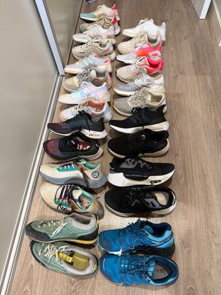 Tenis verdes y multicolor talla 38 a 39