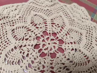 Centrino merletto cotone beige 24x24cm